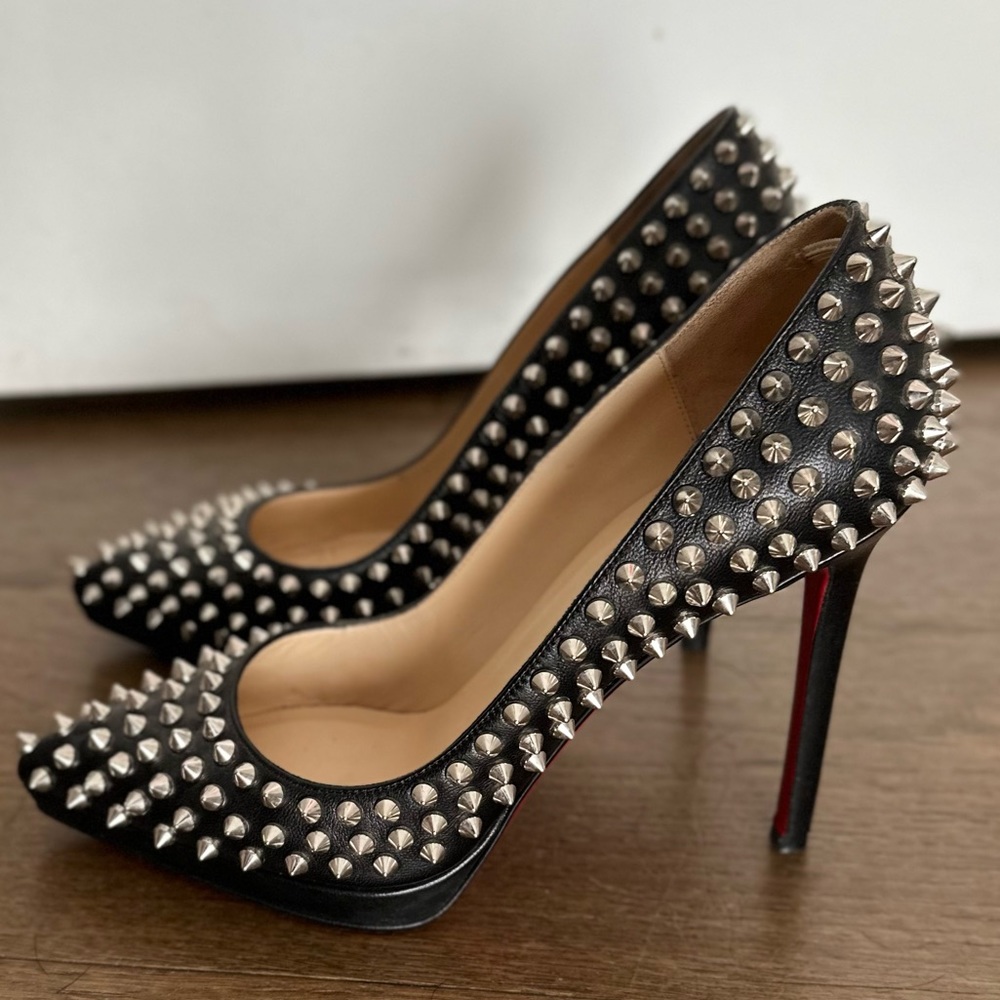 🔥CHRISTIAN LOUBOUTIN PIGALLE PLATO SPIKED 120 Pumps 39 SOLD OUT 🔥MAKE AN OFFER❣️ - Picture 3 of 16